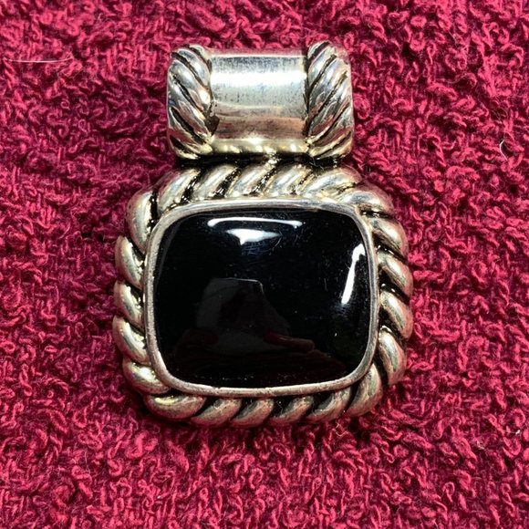 Best Signed Silvertone Black Onyx Pendant Charm. (393) - Picture 4 of 6